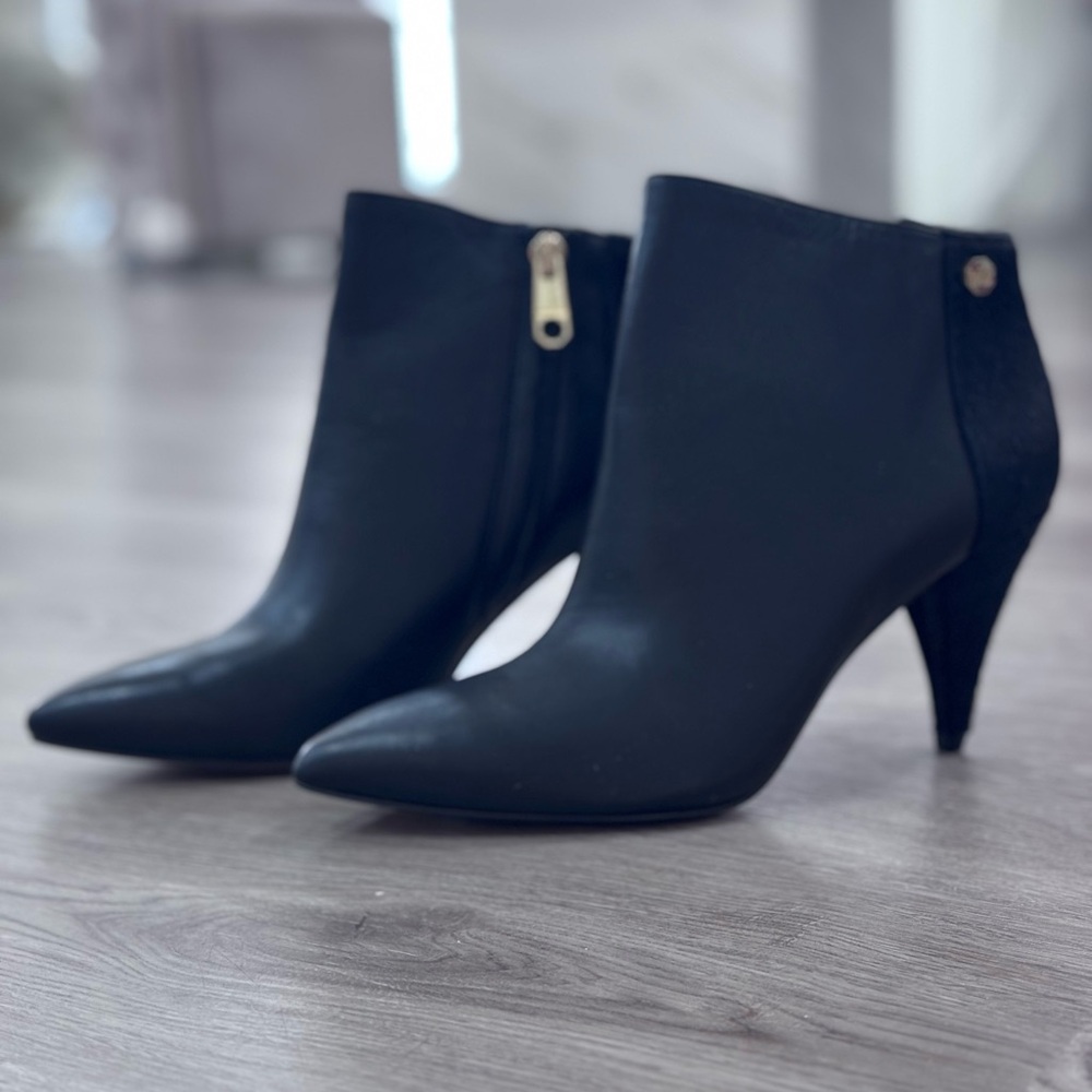 Elegant Black Ankle Boots